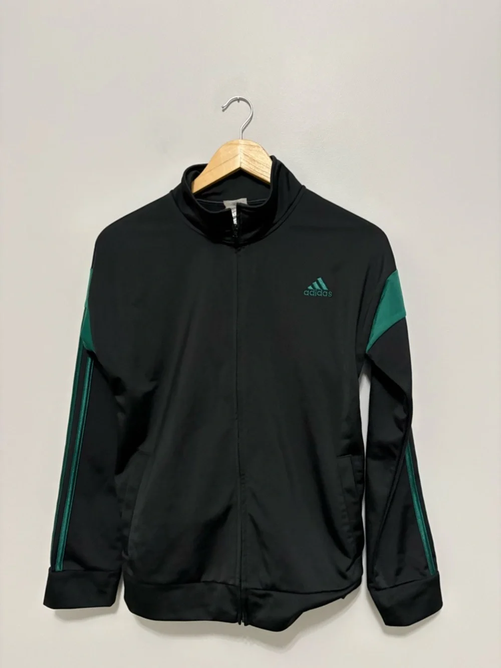 adidas Kids Black Green Logo Regular Fit Activewear Athletic Zip Up Jacket